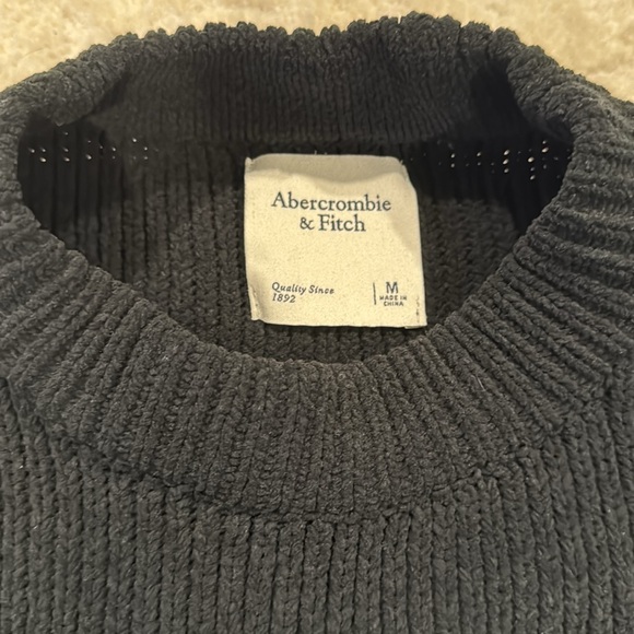 Abercrombie & Fitch Cropped Sweater black soft chenille like - Picture 2 of 2